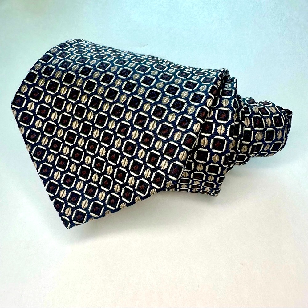Dion Signature Geometric Heavy Silk Handcrafted Classic Black & White Tie - Picture 6 of 6